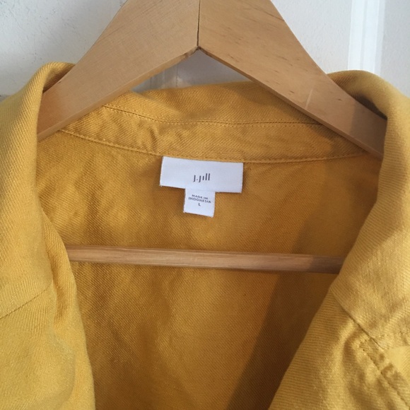 J Jill Soft Yellow Jacket with Pockets.  Size L. - Picture 2 of 4